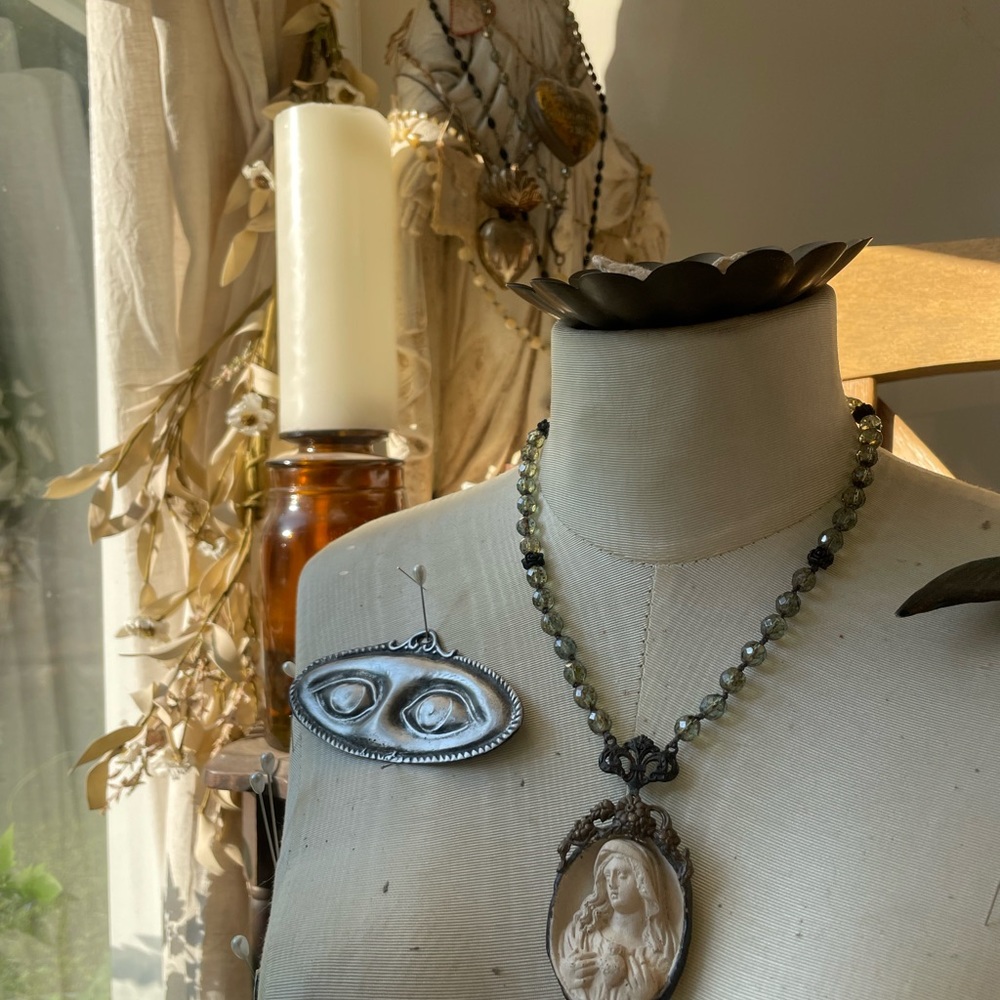 Swamp inspired Louisiana parish rosary voodoo Marie laveau swamp water b… - Picture 4 of 11
